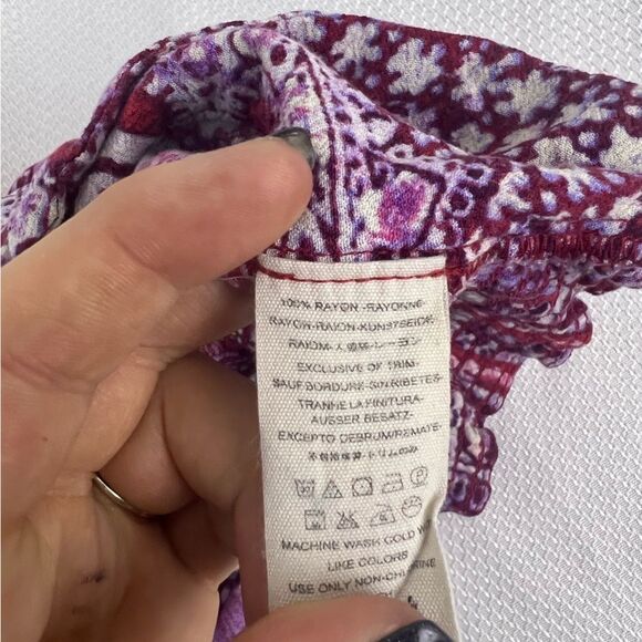 Free People Womens Red Wild Patterned Paisley Print V-Neck Crop Blouse Top XS - Picture 12 of 12